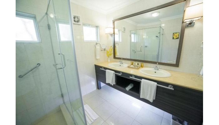 Hibiscus Beach Resort & Spa poza 5