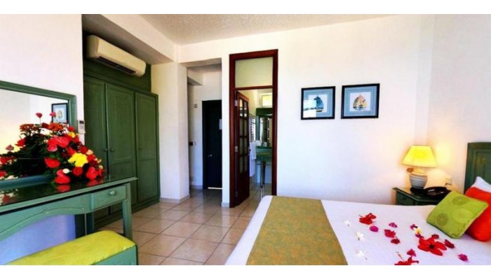 Silver Beach Hotel poza 3