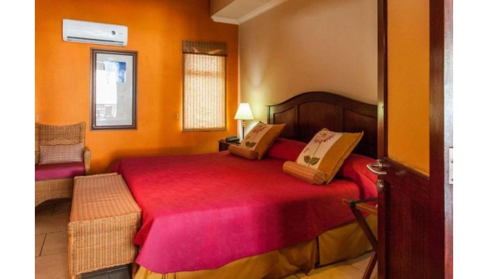 Villas Caroline Beach Hotel poza 6